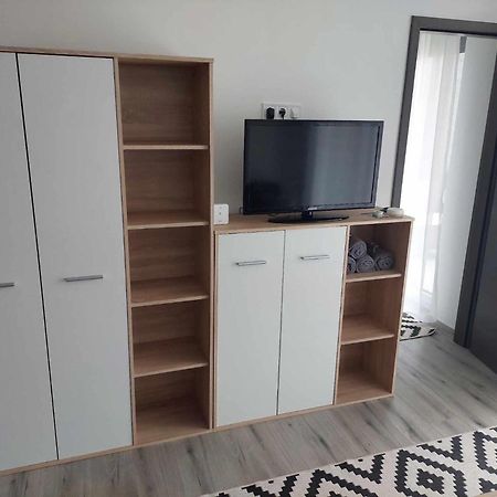 Mora Lak Apartment Szeged Luaran gambar